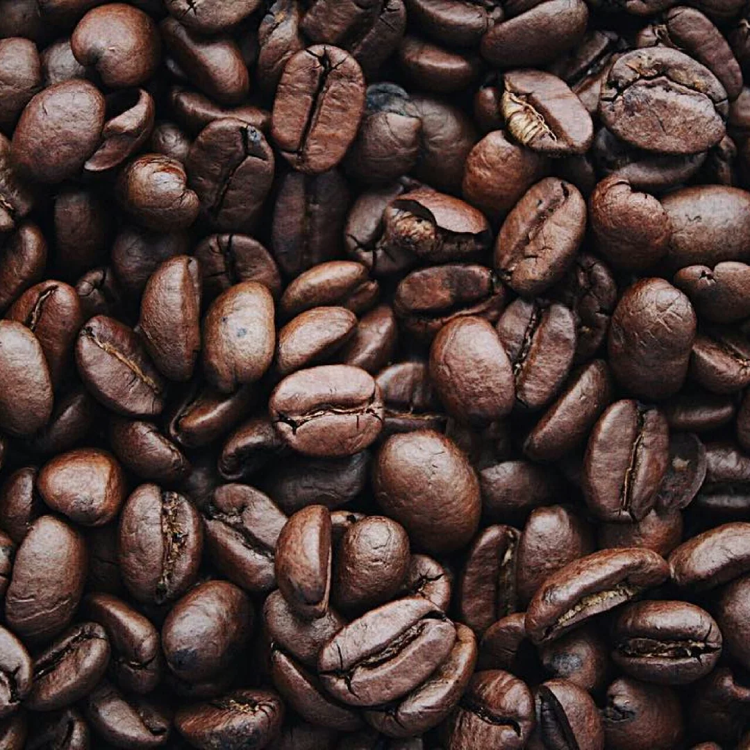 Grains de café torréfiés